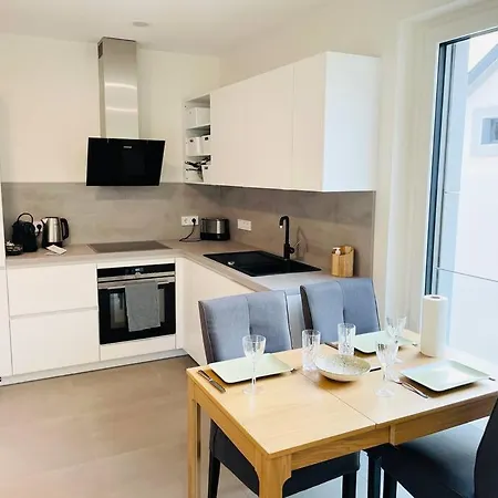 Luxury Flat In Center With Parking & Terrace Apartment *